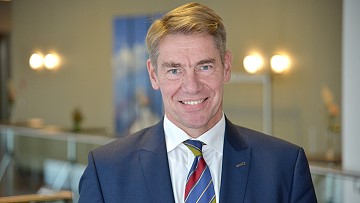 Dr. Schüßeler